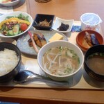 ニャーヴェトナム・プルミエ銀座 - 10/31 和朝食&シーフードのフォー