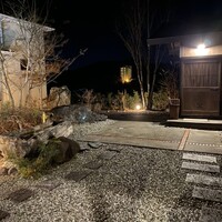 飛騨季節料理 肴 - 粋な中庭