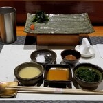 鮨匠 のむら - 酢味噌、醤油、ポン酢(以上、のむらオリジナル)、梅肉(鹿児島・大分・和歌山等)、塩(鹿児島・坊津)、黒胡麻(鹿児島)、ワカメ(島原・岩手)、麦味噌(鹿児島)、山葵&葉山葵(静岡県有東木産)
