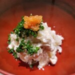 鮨匠 のむら - ⑤真鱈の白子(北海道産)とシャリの炙りリゾット
      白子とシャリの両方を炙っており、白子のコクのある旨みに加熱されたシャリを混ぜるとまさにリゾットで、冬を感じさせる一品です♪