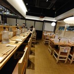 麺に光を 別邸 - 店内