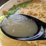 らーめん三昇 - ニボ塩スープ