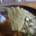 渡辺食堂 - 喉越しの良い細ちぢれ麺