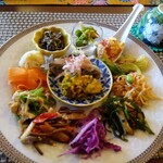 陽なたぼっこ - 前菜〜ランチについてきます。13種類の野菜