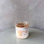 MINIMAL MAAT COFFEE - アイスカフェラテ 