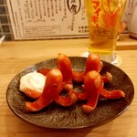 大衆酒場半立呑処 マイキー - たこさんウインナー 180円