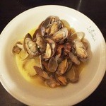 カフェ ラ・ボエム - アサリ蒸し980円