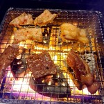Yakiniku taishou - お肉を焼いております。