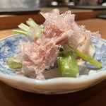 とり茶太郎 - あやめ蕪、お隣の鰹ちゃん製鰹節