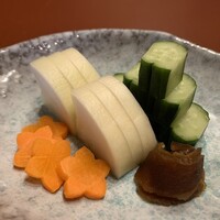 漬物盛り合わせ　　　　　　　５５０円