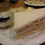 Asuka Shikama Ten - サンドイッチ大きいです