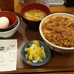 すき家 - 牛丼大盛（３５０円）＋３点セット（１００円）