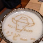 焼肉ホルモン フジビーフ - ラテアートならぬビール泡アート!(･д･)ﾎｫｰ