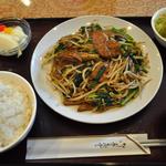長春酒房 - レバニラランチ