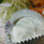 やまと - 201212　やまと　【おまけ】サービスランチ（カキフライ定食・800円）タルタルはユルめ