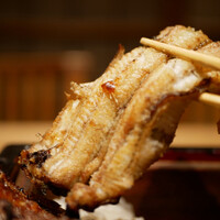 にょろ助 銀座 - パリフワな食感に絶妙なえんみが病みつきになる味わい！