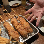 Kushi Katsu Izakaya Shinsaibashi No Oashisu - 大きさの比較