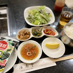 海南亭 - 和牛焼肉定食(1320円)