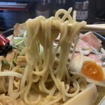 拉麺 えぼし - 麺は中太麺