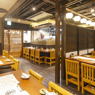 【ゆったりテーブル席】2名様～最大50名様まで利用可能◎