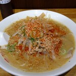 Asahikawaramembangaichi - 味噌ラーメン・もやしトッピング・脂少なめ(胡椒、白胡麻、一味唐辛子いっぱい)