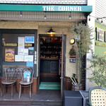 THE CORNER Hamburger & Saloon - 店舗の入り口です