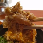 うどん食べ会館 - 牛バラのお肉