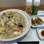 リンガーハット - 料理写真:野菜たっぷり皿うどん