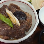 茨城ゴルフ倶楽部レストラン - 常陸牛すき焼き丼