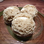 Fujiya 1935 - 2012年12月気泡をたくさん含ませたトリュフのパン