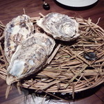 Fujiya 1935 - 2012年12月藁で火を入れた坂越産牡蠣