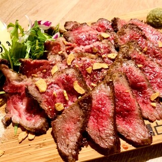 黒毛和牛や生牡蠣は毎日"日替わり"でご提供！