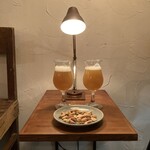 Hakuraku Mokki - ビールやワインに合うおつまみもご用意しております。