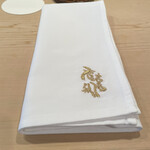 登喜和鮨 - 美しい刺繍入りのナプキン