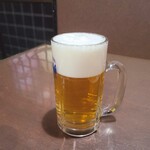 中華料理 景福 - 母の１杯目は生ビール(500円)