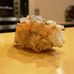 鮨駒 - 炙り牡丹海老味噌乗せ