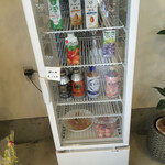 酵母工房 田の香 - ドリンク類も売ってます