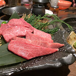 炭焼肉 石田屋。 - 