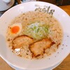泡系しおとんこつラーメン べらしお 総本店