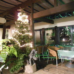 ベーカリーカフェ 江戸屋 - テラス席