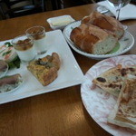 レストラン オーパ - 前菜４種とパン、ビアディーナ