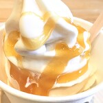 ハニーマザー - お米のソフトクリーム（マヌカハニー）