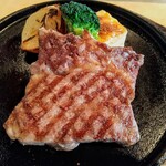 大田原牛超  - 斜め格子状の焼き目って最近あまり見ないですね！昭和洋食ぽさも有ります！