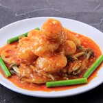We use high quality raw edible scallops! Stir-fried scallops with chili sauce