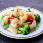 Stir-fried shrimp and seasonal vegetables