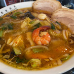 昇龍厨房 四海楼 - 醤油ラージャー広東麺＋チャーシュー