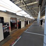 麺でる - 昼間は空いてるね