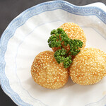 Sesame dumplings