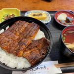 炭火焼うなぎ 東山物産 - 