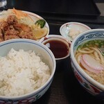 天霧 - 日替わり 唐揚げセット